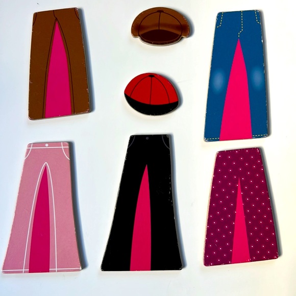 Melissa and Doug Abby & Emma Magnetic Dress-Up Set - Picture 7 of 16